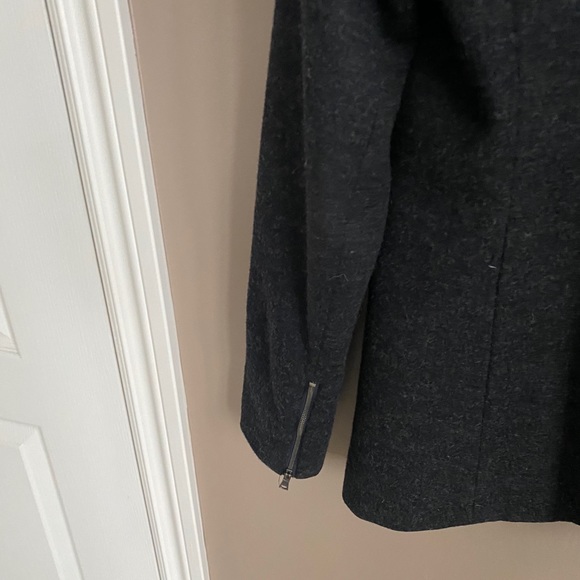 Club Monaco charcoal blazer - Picture 6 of 10